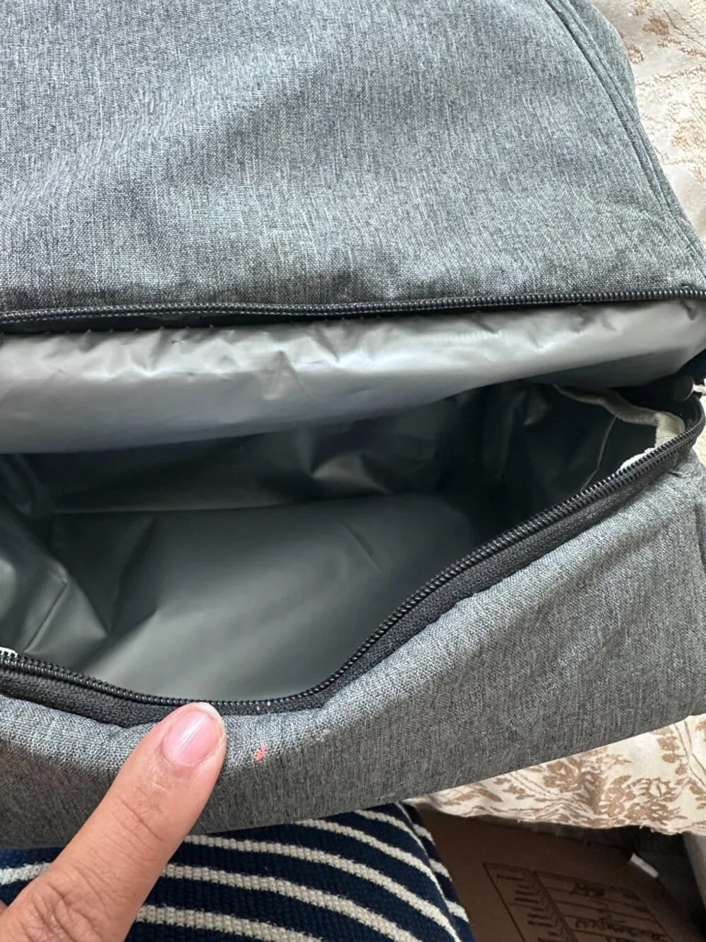 MOMIGO Breast Pump Backpack - Cooler and Moistureproof Bag